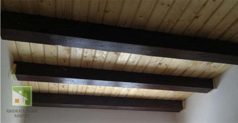Черновой потолок по деревянным балкам лучшее решение