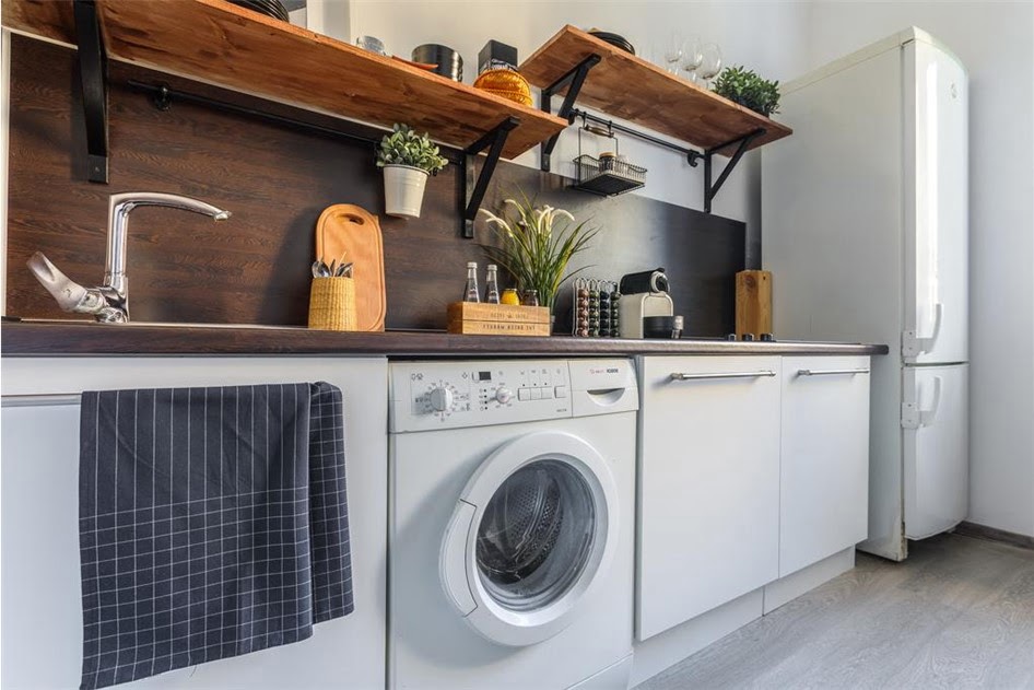 Где лучше расположить стиральную машину на кухне с холодильником фото