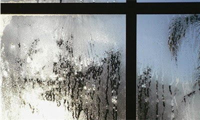 Главные факторы, почему на окнах образуется конденсат