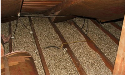 Как правильно выполнить утепление крыши опилками и что нужно знать при выборе материала? фото