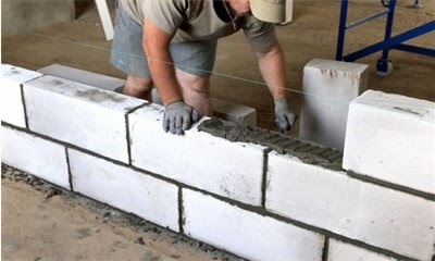 Как сделать фундамент из блоков для дома: этапы и правила монтажа своими руками фото