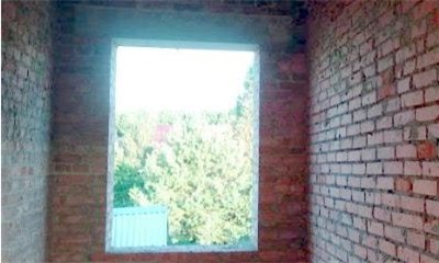 Как выложить, прорезать, увеличить или уменьшить окно в кирпичной стене? фото