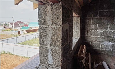 Плюсы и минусы строительства стен из арболитовых блоков, отзывы владельцев