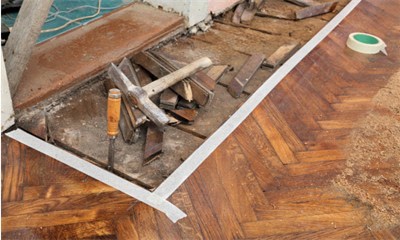 Порядок замены деревянного пола на бетонный в квартире и доме