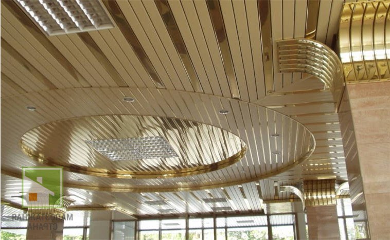 Как выполняется монтаж реечного потолка из алюминия, пластика, МДФ и дерева