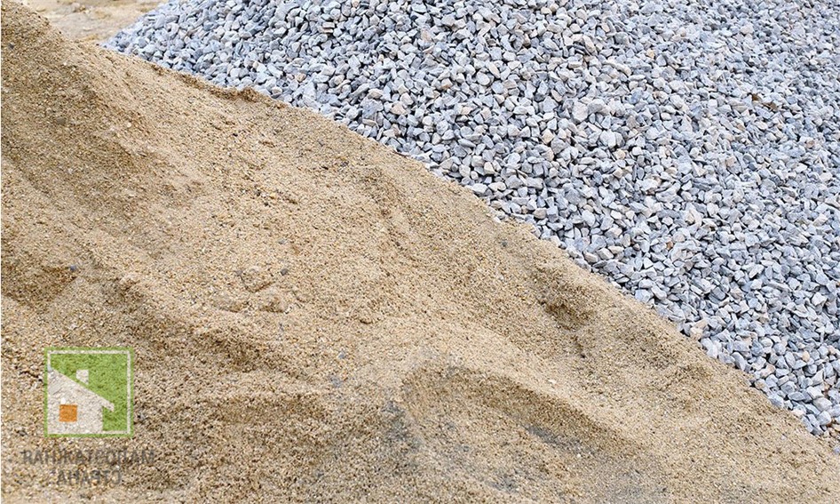 Какой стройматериал лучше для формирования подушки под фундамент: песок или щебень