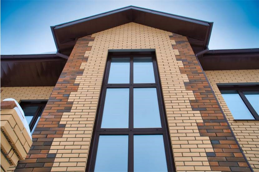 Остекление кирпичного дома: какие окна лучше подойдут для установки в кирпич или керамоблок
