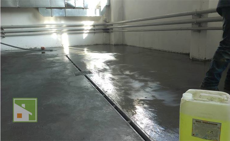 Пропитка для бетона глубокого проникновения от влаги и пыли – водоотталкивающая, укрепляющая, назначение, разновидности, применение