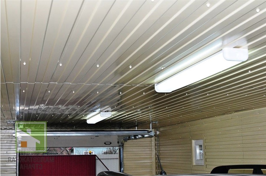 Технологии и материалы для отделки потолка в гараже фото