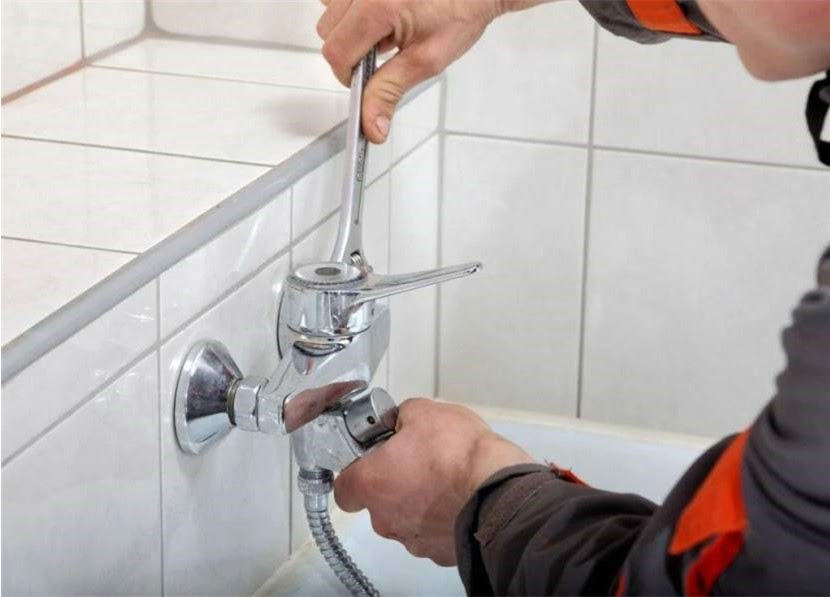 Замена смесителя в ванной – причины поломок, критерии выбора смесителя, этапы работ